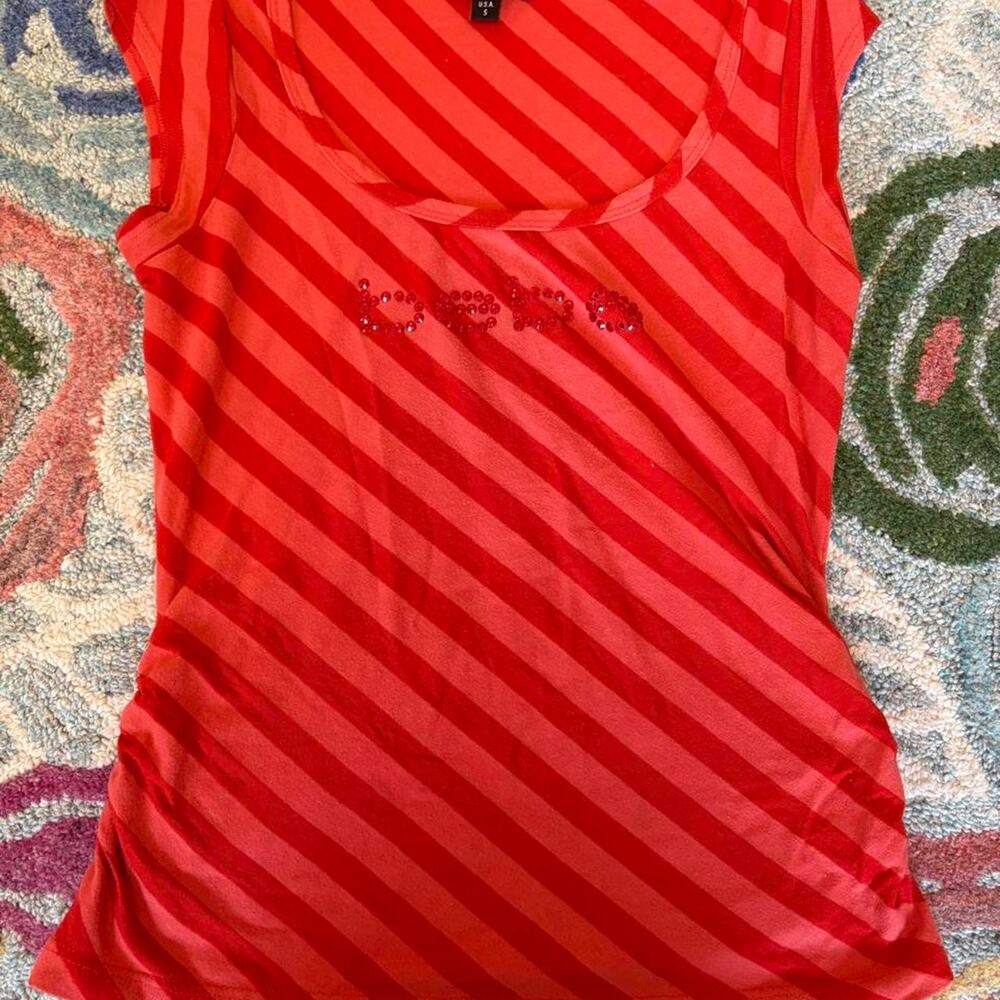 Y2k bebe red striped shortsleeve